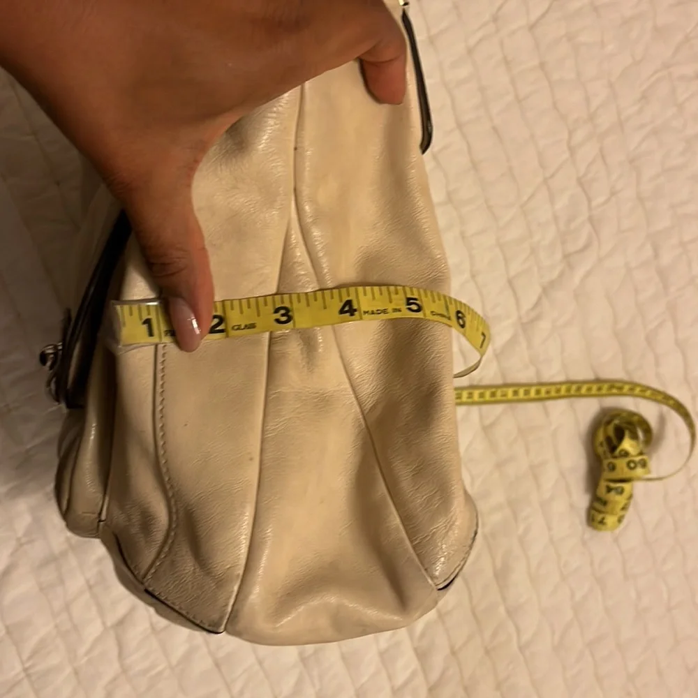 Cream Coach Kristen Purse - Authentic - Picture 15 of 15